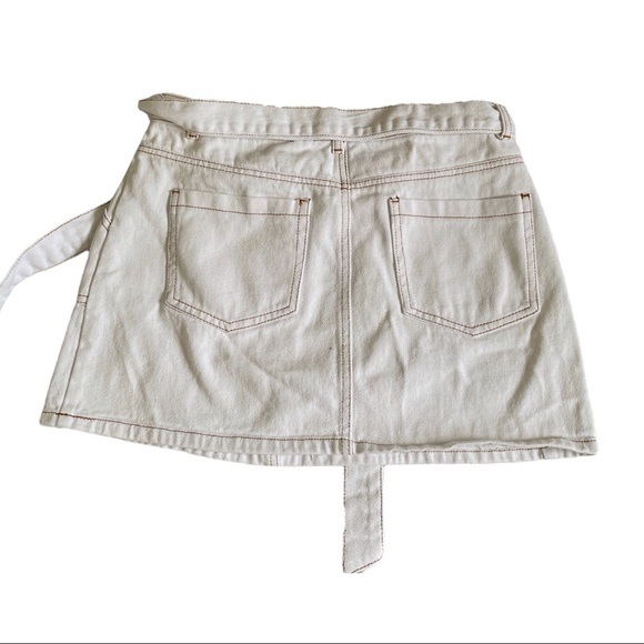 NWOT Lulu’s Beeler White Belted Denim Mini Skirt - Picture 8 of 15